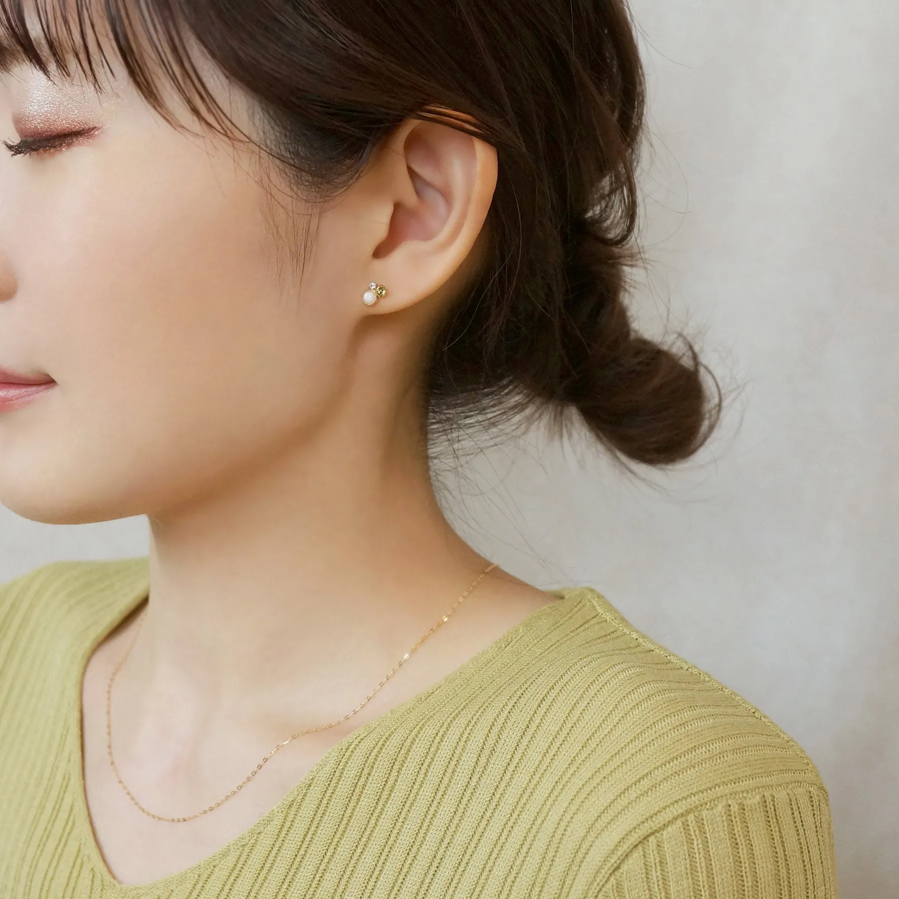 18K/10K Yellow Gold Peridot Stud Earrings