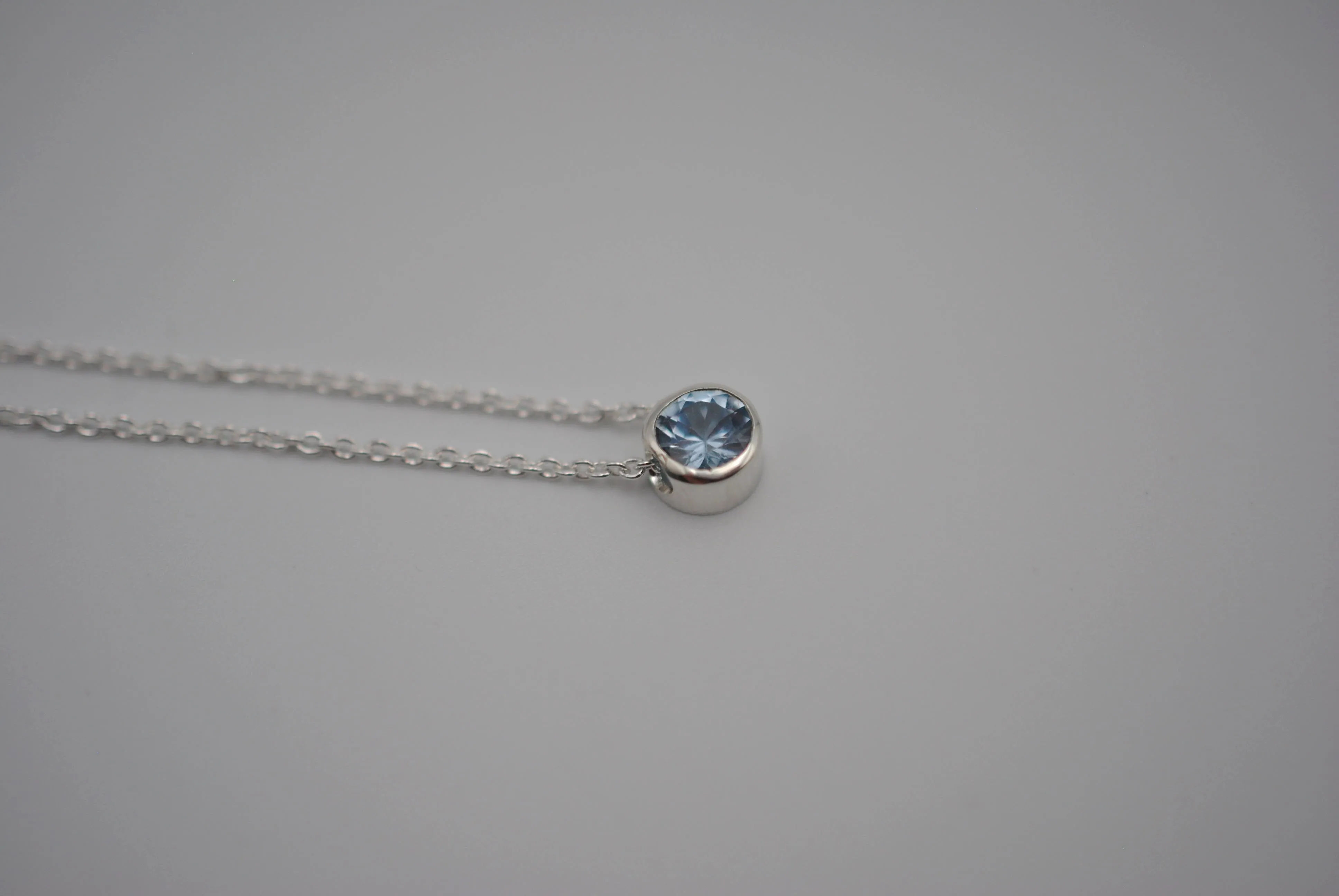 Birthstone Necklace: Round Aquamarine, Bezel, Silver, Cable Chain