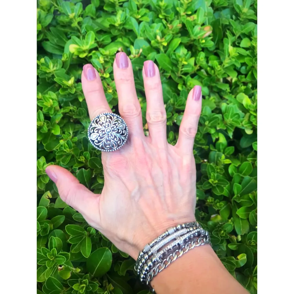 GRAND FLORAL RING