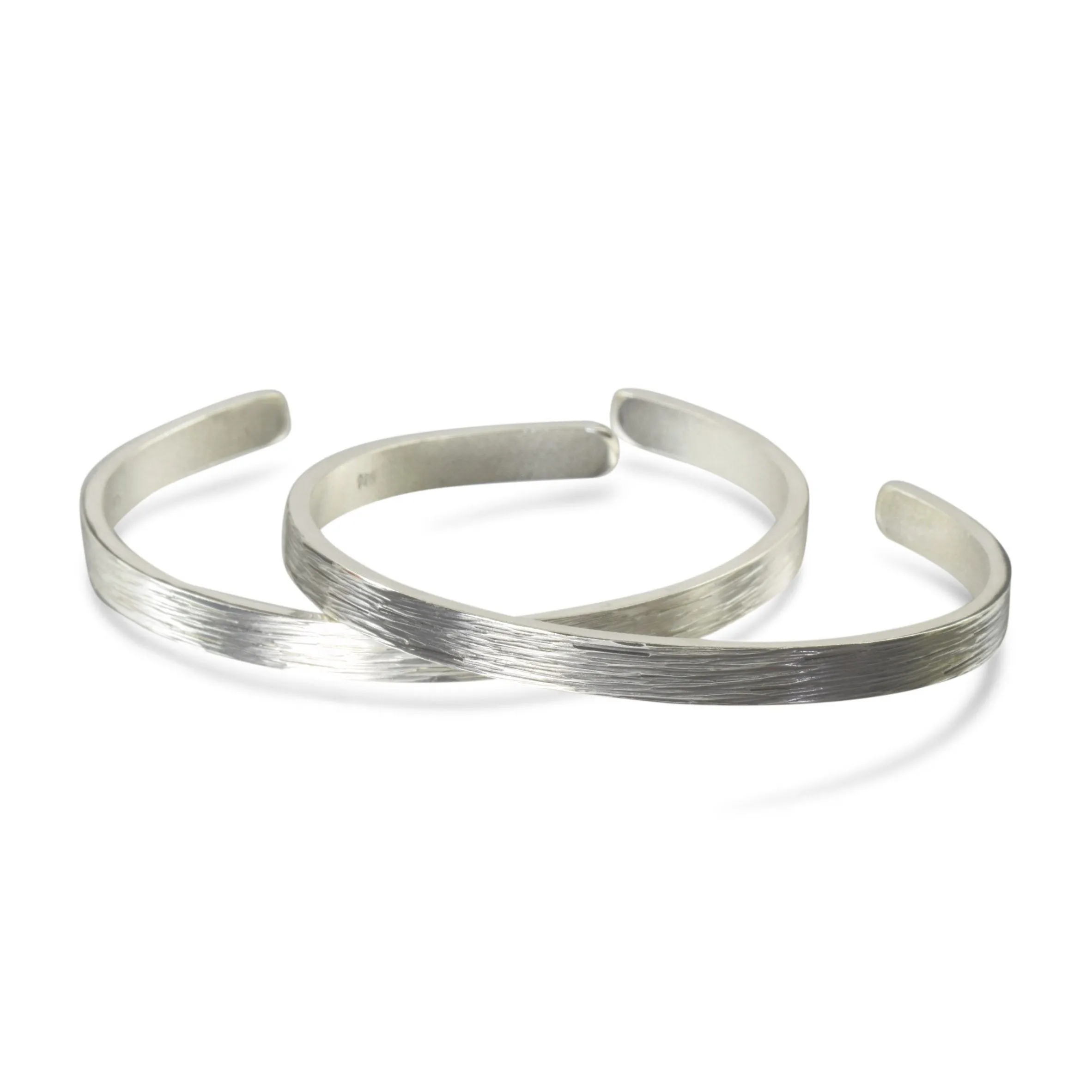 Silver cuff bracelet with wood grain texture, Unisex jewelry
